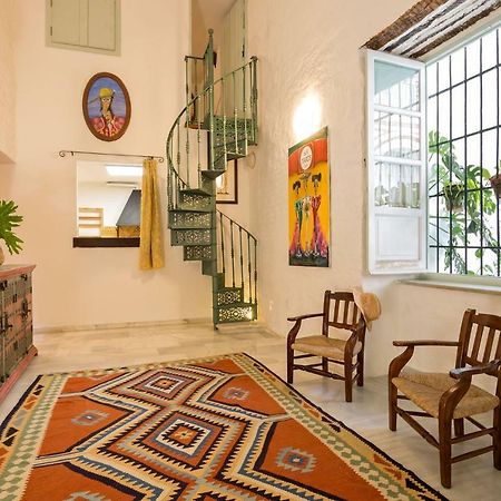 Country Home Apartment With Garage 6 Pax Sevilla Bagian luar foto