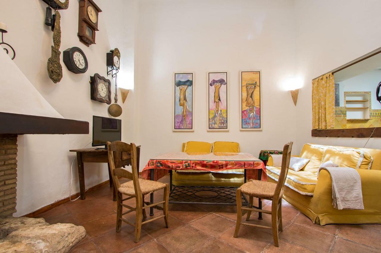 Country Home Apartment With Garage 6 Pax Sevilla Bagian luar foto