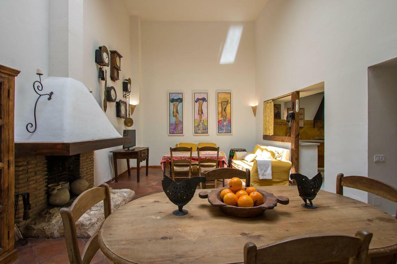 Country Home Apartment With Garage 6 Pax Sevilla Bagian luar foto
