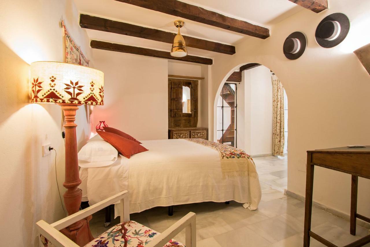 Country Home Apartment With Garage 6 Pax Sevilla Bagian luar foto