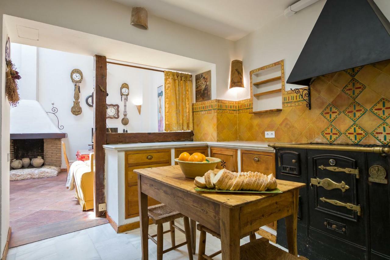 Country Home Apartment With Garage 6 Pax Sevilla Bagian luar foto