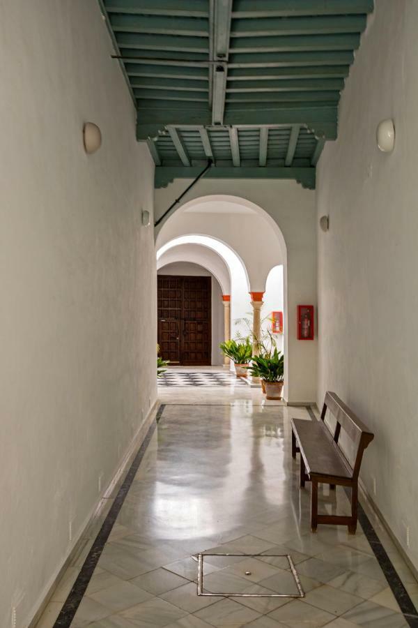 Country Home Apartment With Garage 6 Pax Sevilla Bagian luar foto